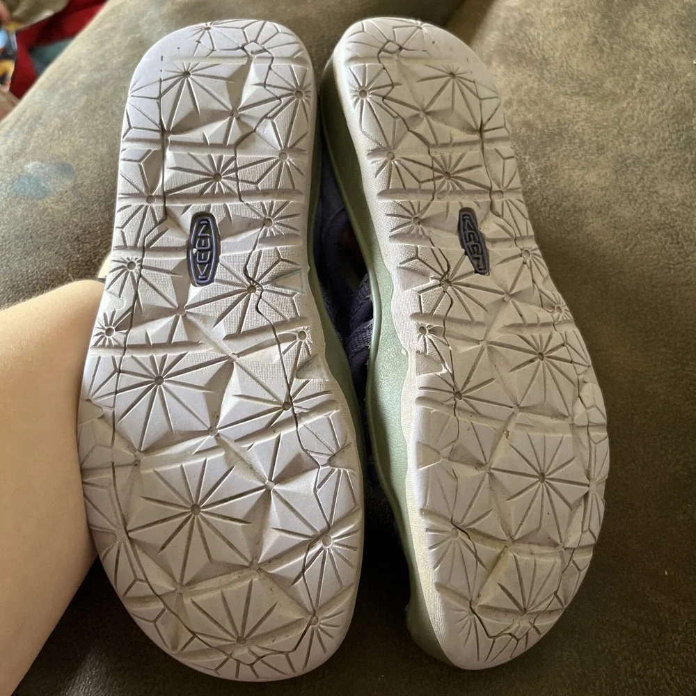 KEEN Newport Hiking Outdoor Sandals Shoes Kids Girls Size 3 Waterproof  Washable